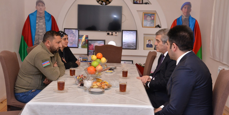 Qaradağ rayonunda Novruz bayramı ərəfəsində şəhid ailələri ziyarət olundu
