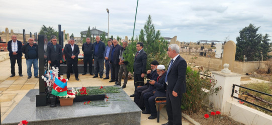 Vətən Müharibəsi şəhidi Əhmədov Cavanşir Xeyrulla oğlunun il dönümü ilə əlaqədar anım mərasimi keçirilib