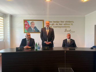 Qaradağ rayonunda 600-dən yüksək bal toplayan  abituriyentlərlə görüş keçirilib