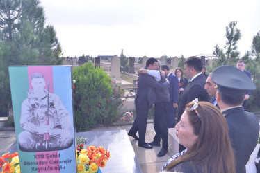 Vətən Müharibəsi şəhidi Əhmədov Cavanşir Xeyrulla oğlunun altıncı ildönümü münasibəti ilə anım mərasimi keçirilib.