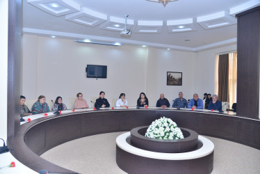 Qaradağ rayonu Heydər Əliyev Mərkəzində Xocalı faciəsinin 34-cü ildönümü ilə bağlı Xocalıdan olan şəhid ailələri ilə görüş keçirilmişdir.