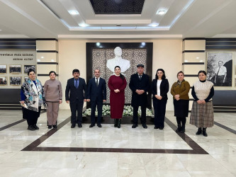 “Ana dilimiz – kimliyimizin səsi” adlı dəyirmi masa keçirilib