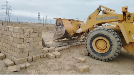 Sanqaçal qəsəbəsində qanunsuz tikinti işlərinin qarşısı alınması işləri davam edir