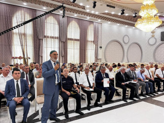 Qaradağ Rayon İcra Hakimiyyətinin başçısı Süleyman Mikayılovun Sahil qəsəbəsində səyyar qəbulu keçirilmişdir