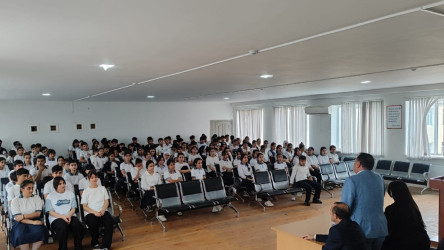 “Konstitusiya və Suverenlik İli” çərçivəsində  “Mən hüquqlarımı və vəzifələrimi öyrənirəm” adlı tədbir keçirildi