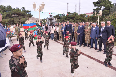 Zəfərin Sədası: Lökbatanda Heydər Əliyev Parkında Möhtəşəm Sərgi