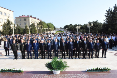 Qaradağ rayonunda Ümummilli Lider Heydər Əliyevin anadan olmasının 103-cü ildönümü təntənəli şəkildə qeyd olunub