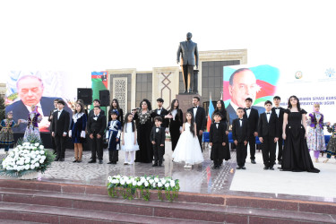 Qaradağ rayonunda Ümummilli Lider Heydər Əliyevin anadan olmasının 103-cü ildönümü təntənəli şəkildə qeyd olunub