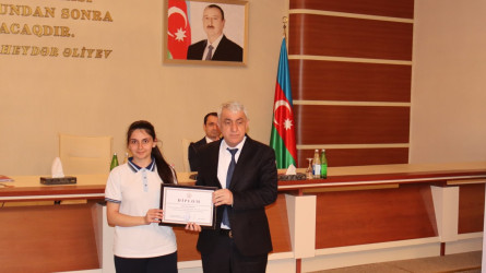 “Konstitusiya və Suverenlik İli” nə həsr olunmuş hüquq olimpiadasının qalibləri mükafatlandırılıb